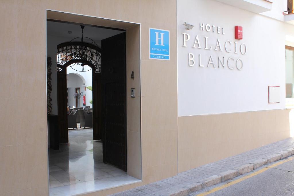 Hotel Palacio Blanco Velez Exterior foto